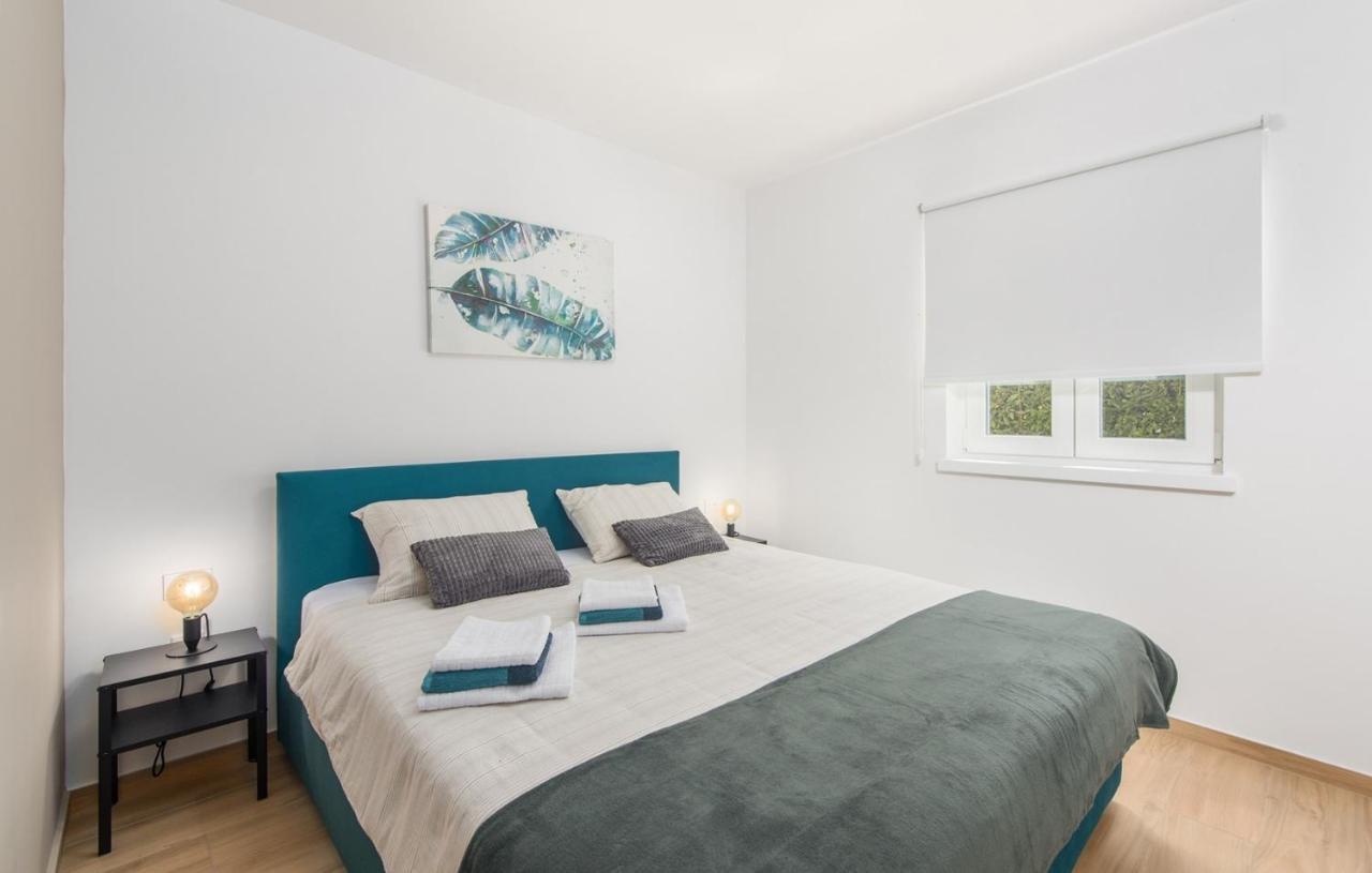 Apartment Vitamare Porec Ngoại thất bức ảnh