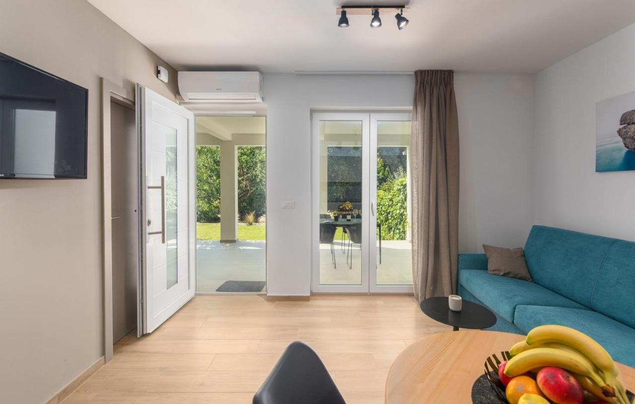 Apartment Vitamare Porec Ngoại thất bức ảnh